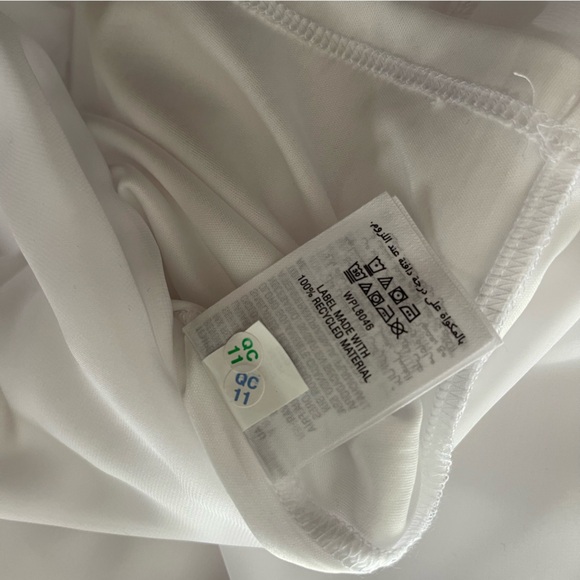 JM Collection White V-Neck Blouse XXL - Picture 11 of 11